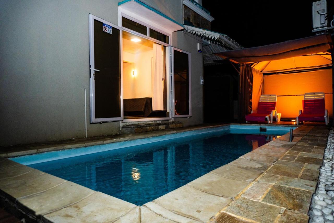 Piscines Privees Et Chauffees, Private Heated Pools Villa Grand Bay Buitenkant foto